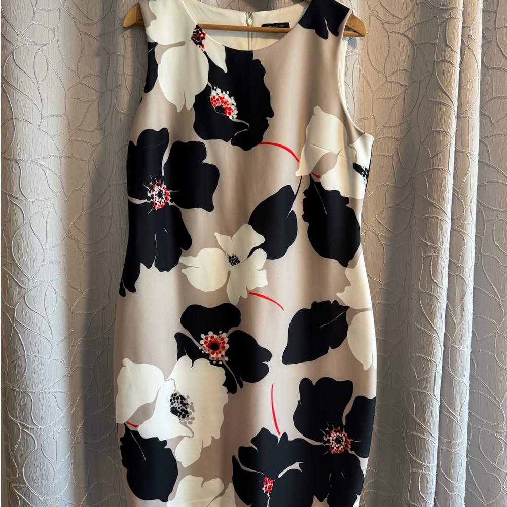 Floral Sleeveless Dress - Black and White